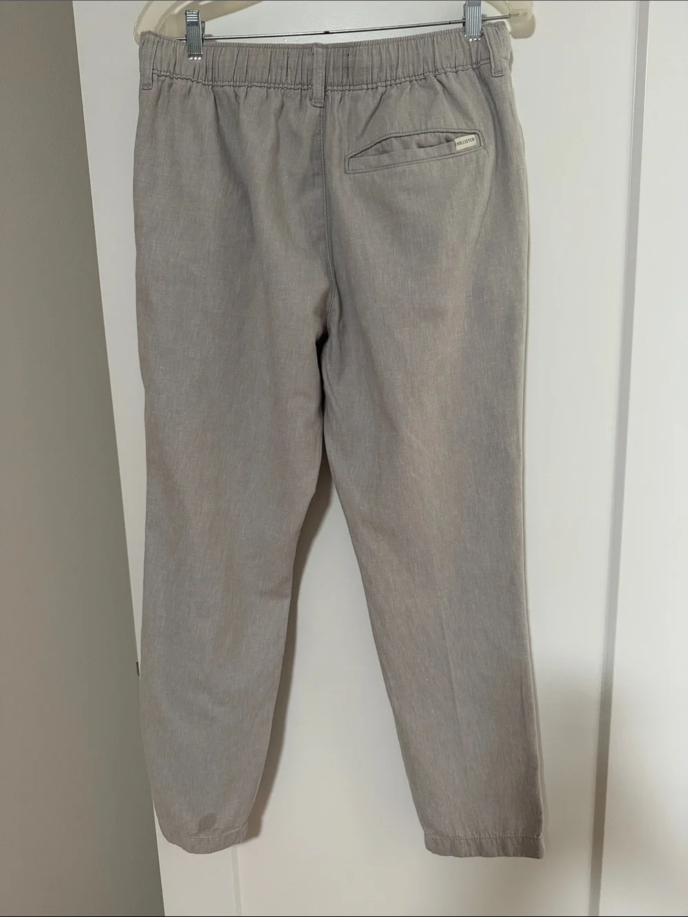 Hollister Men's Linen Chinos in Light Gray